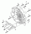 Детали крепления для двигателя
и КП; 6-ступ. АКП с межосевым
дифференциалом