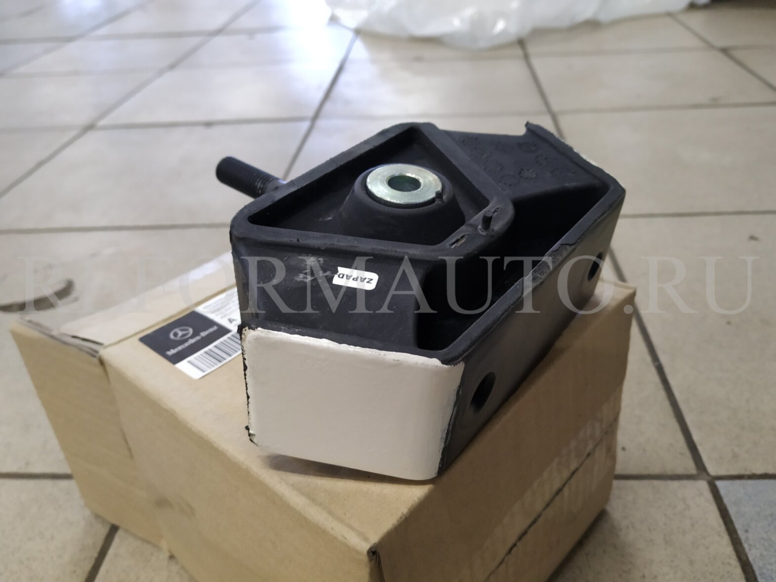 Daimler AG A 675 460 30 05
